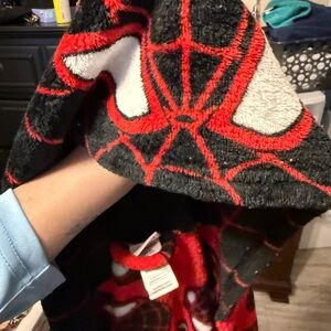 Marvel Spiderman Red and Black Apparel robe